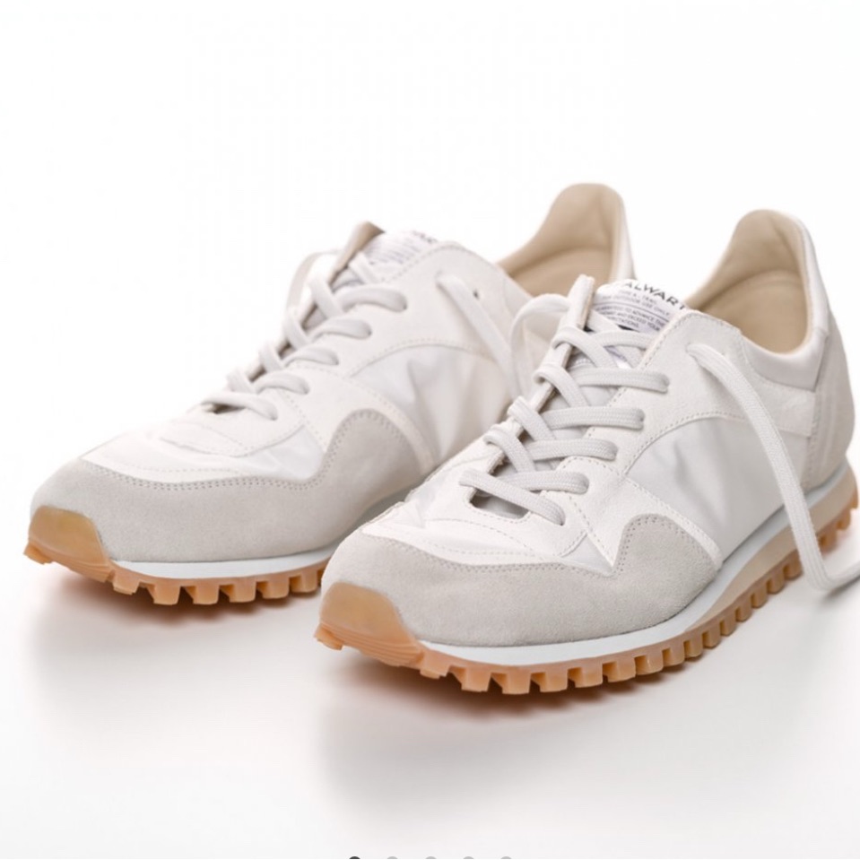 Spawart White And Tan Sneakers